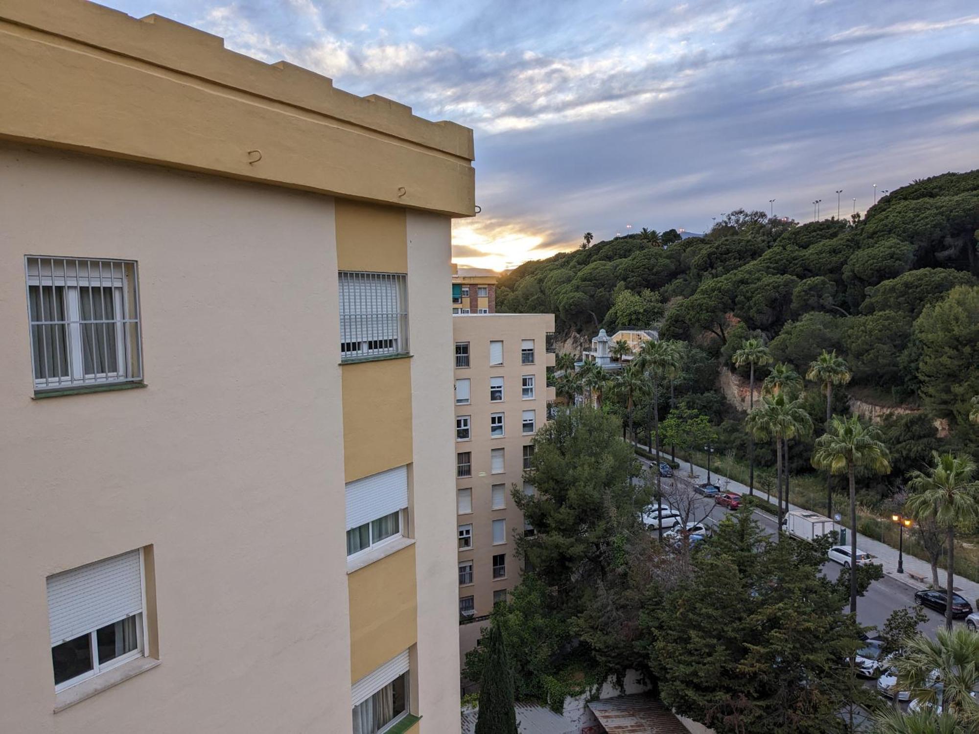 Apartamentos Con Vistas Y Terraza En 马尔韦利亚 外观 照片