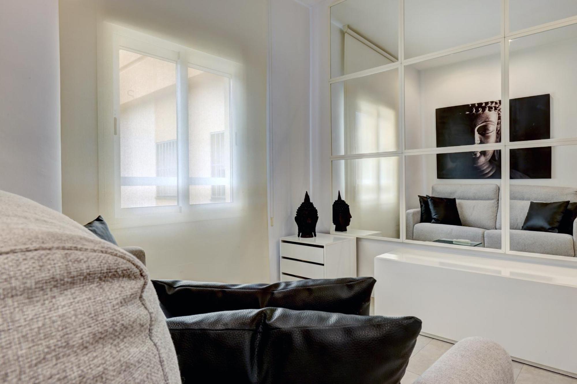 Apartamentos Con Vistas Y Terraza En 马尔韦利亚 外观 照片