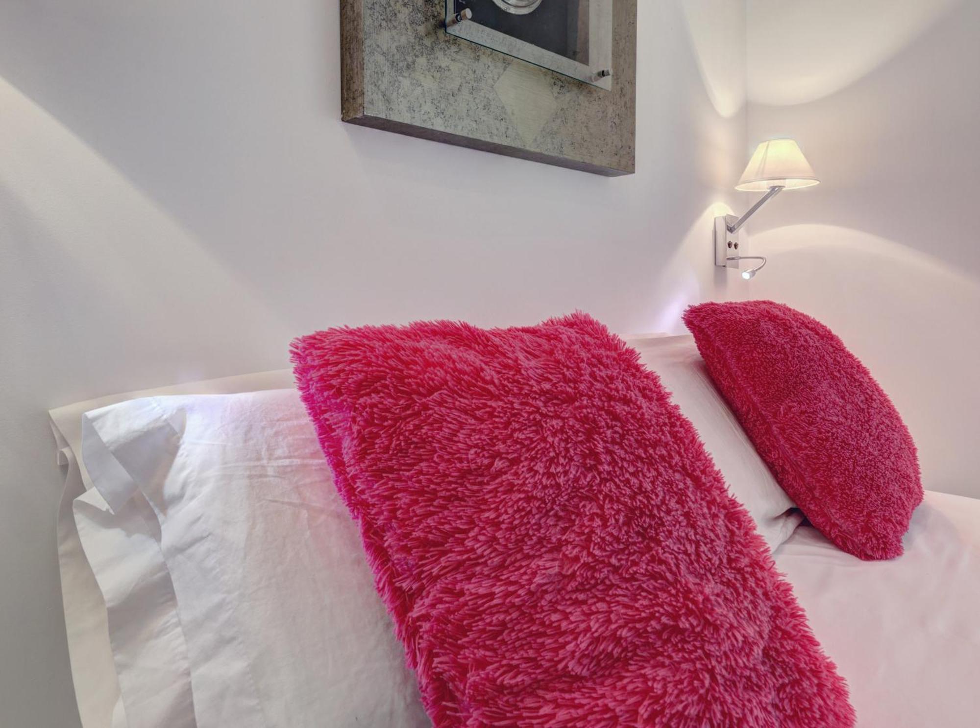 Apartamentos Con Vistas Y Terraza En 马尔韦利亚 外观 照片