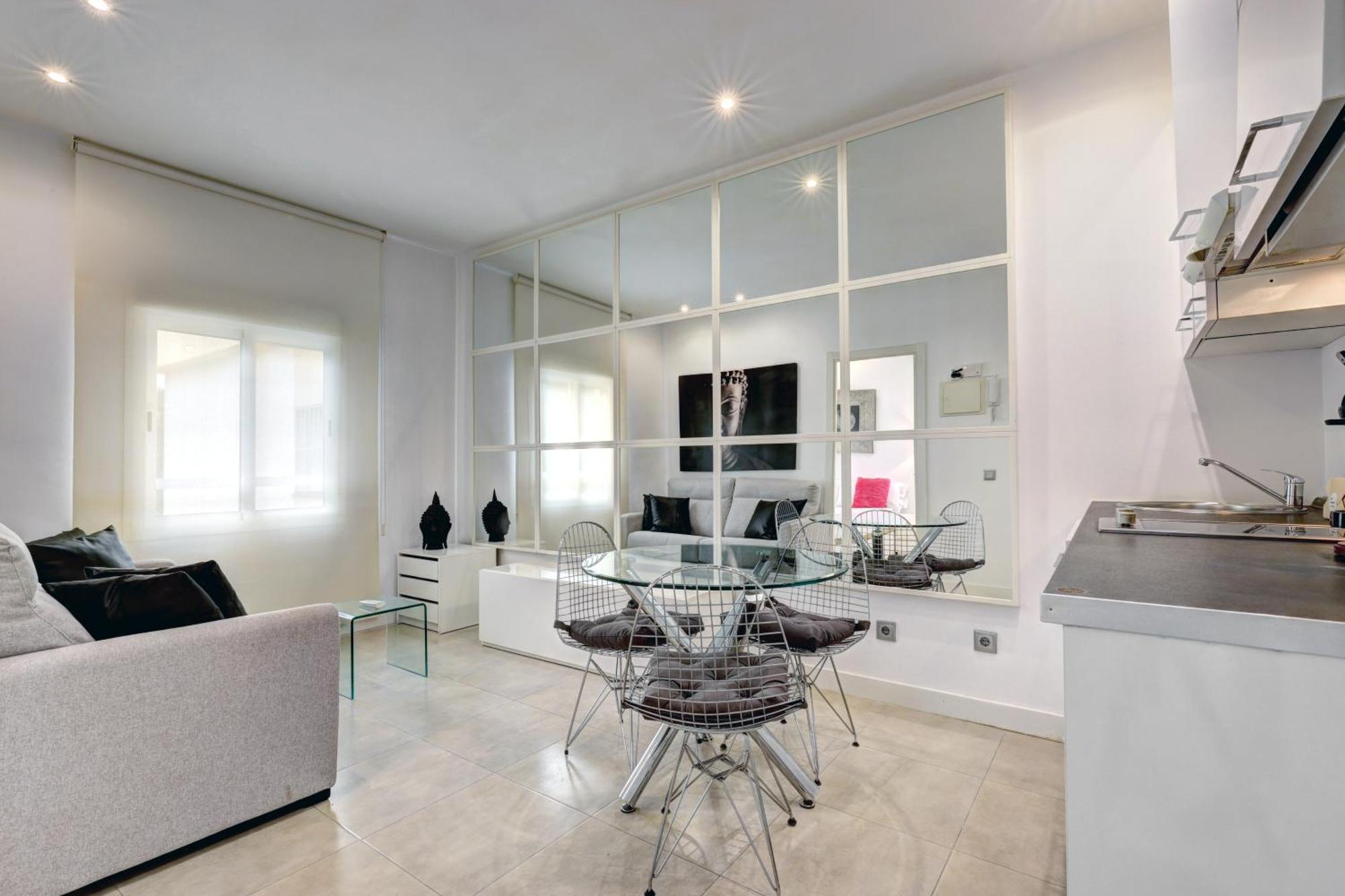 Apartamentos Con Vistas Y Terraza En 马尔韦利亚 外观 照片