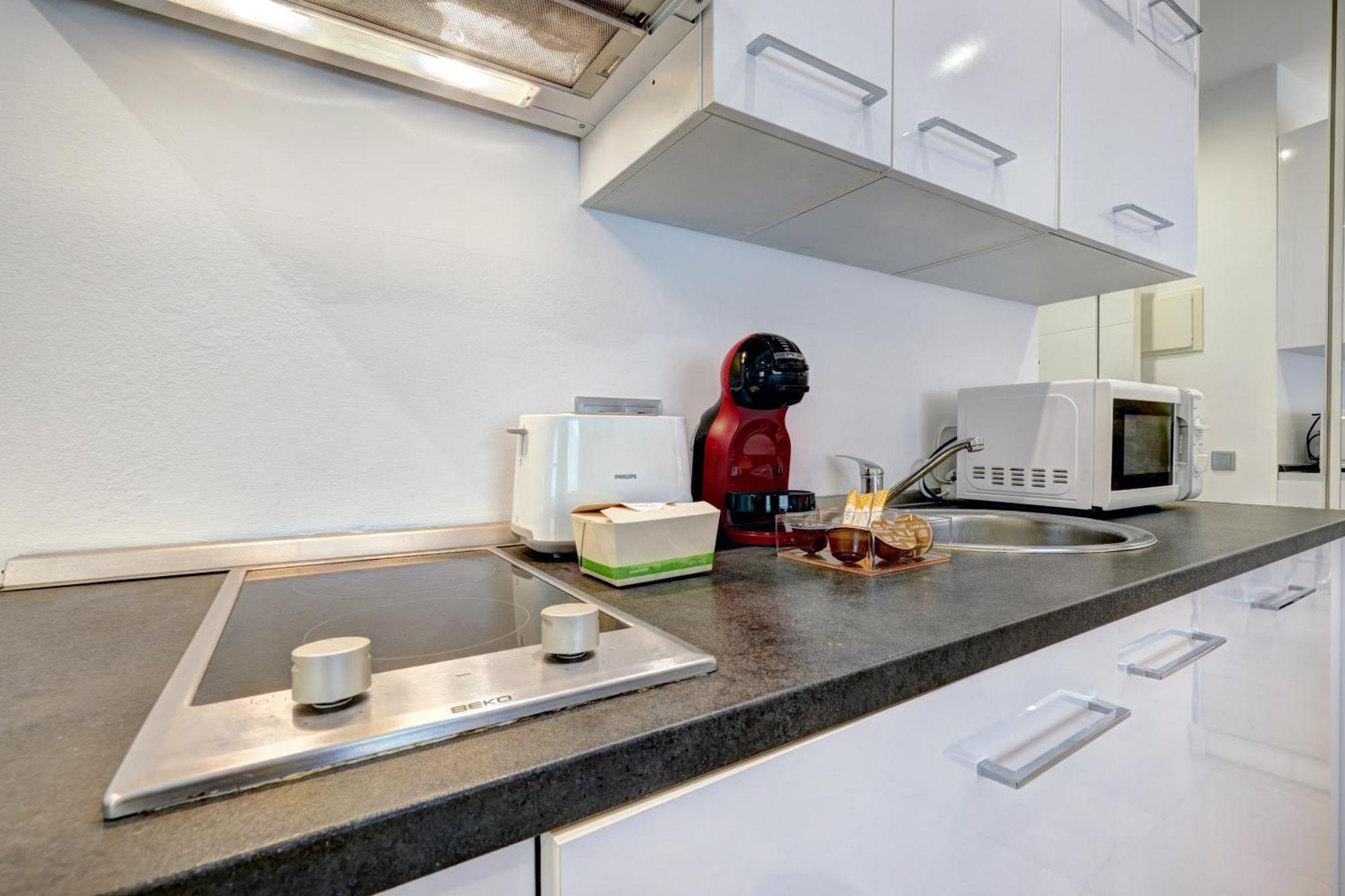 Apartamentos Con Vistas Y Terraza En 马尔韦利亚 外观 照片