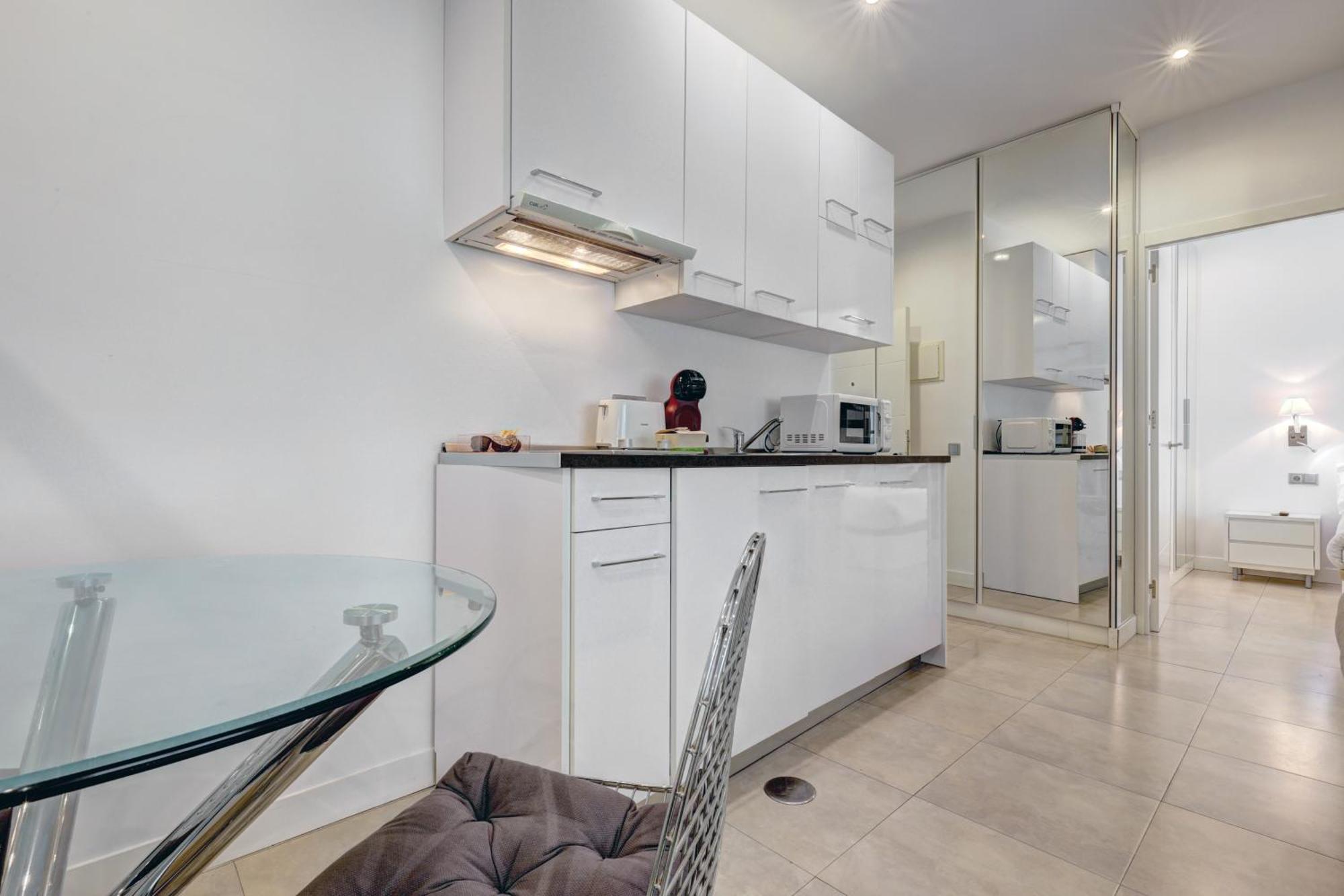 Apartamentos Con Vistas Y Terraza En 马尔韦利亚 外观 照片
