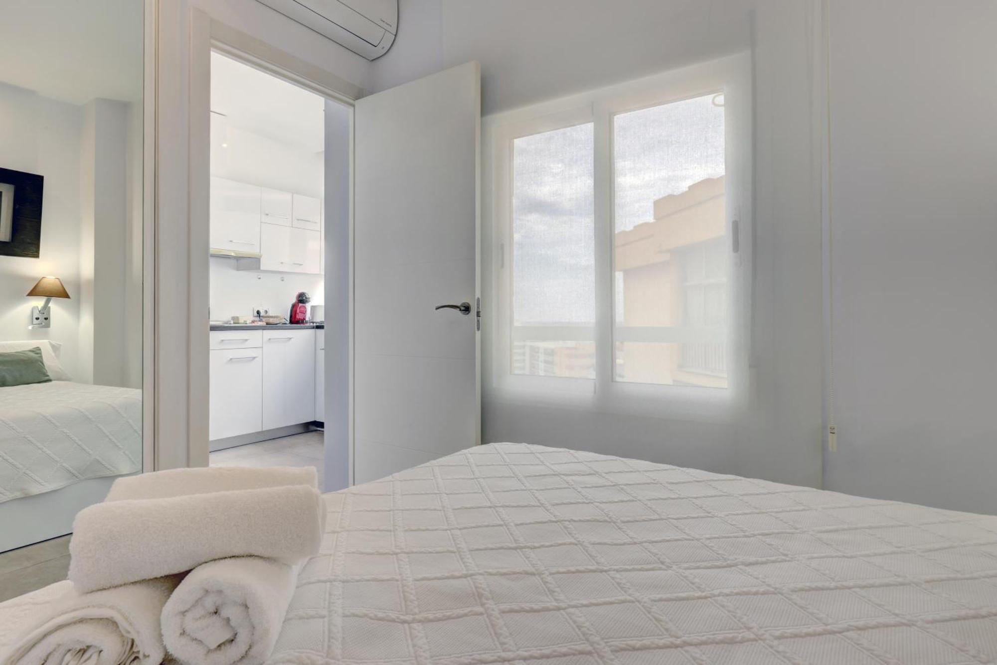 Apartamentos Con Vistas Y Terraza En 马尔韦利亚 外观 照片