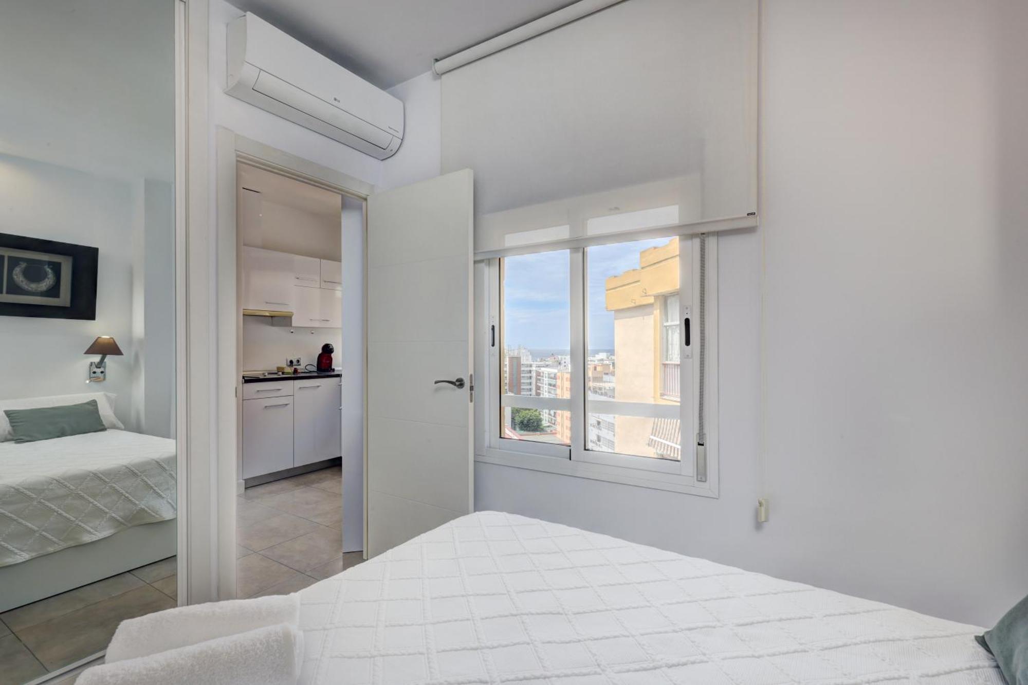 Apartamentos Con Vistas Y Terraza En 马尔韦利亚 外观 照片