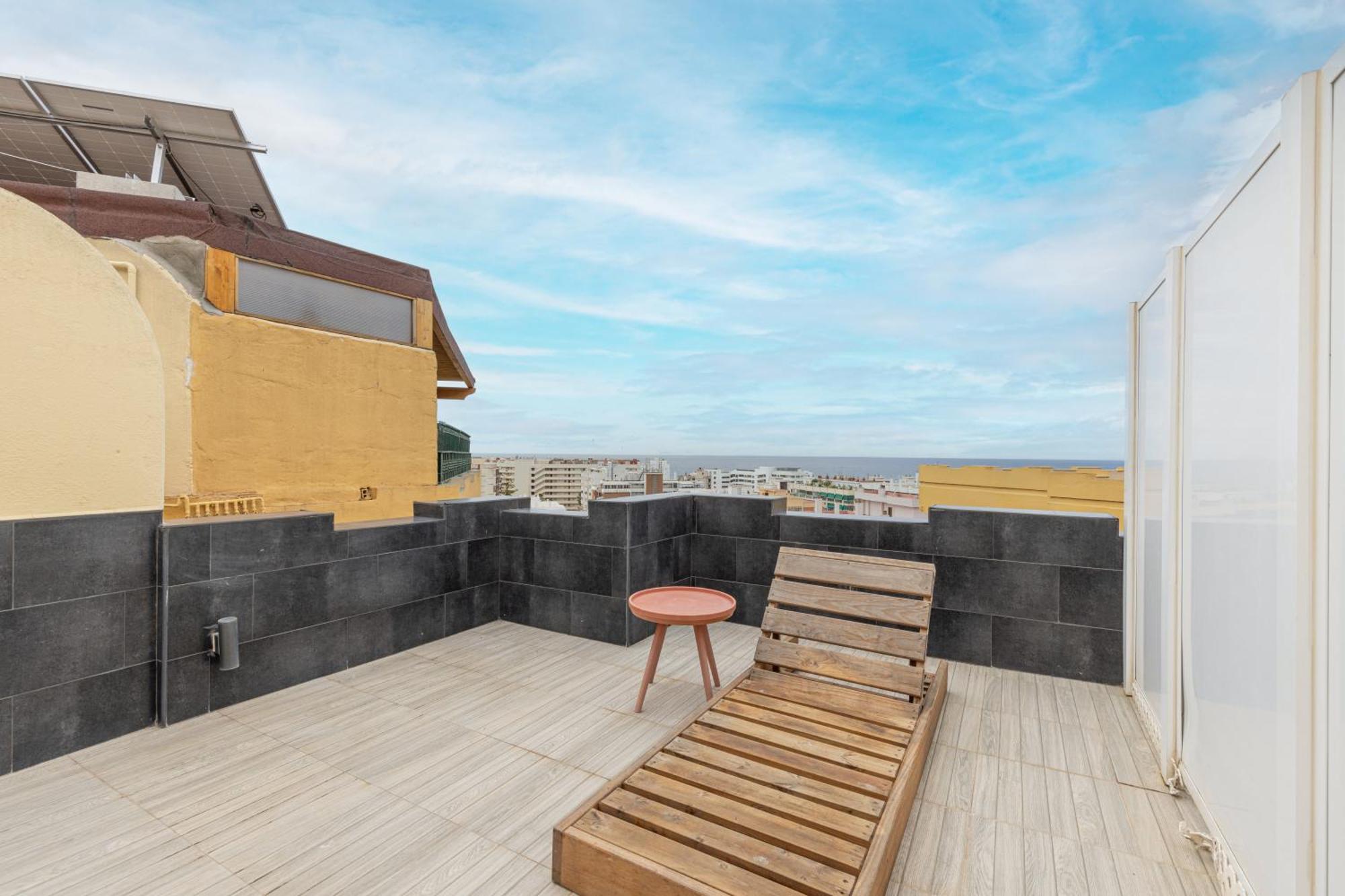 Apartamentos Con Vistas Y Terraza En 马尔韦利亚 外观 照片