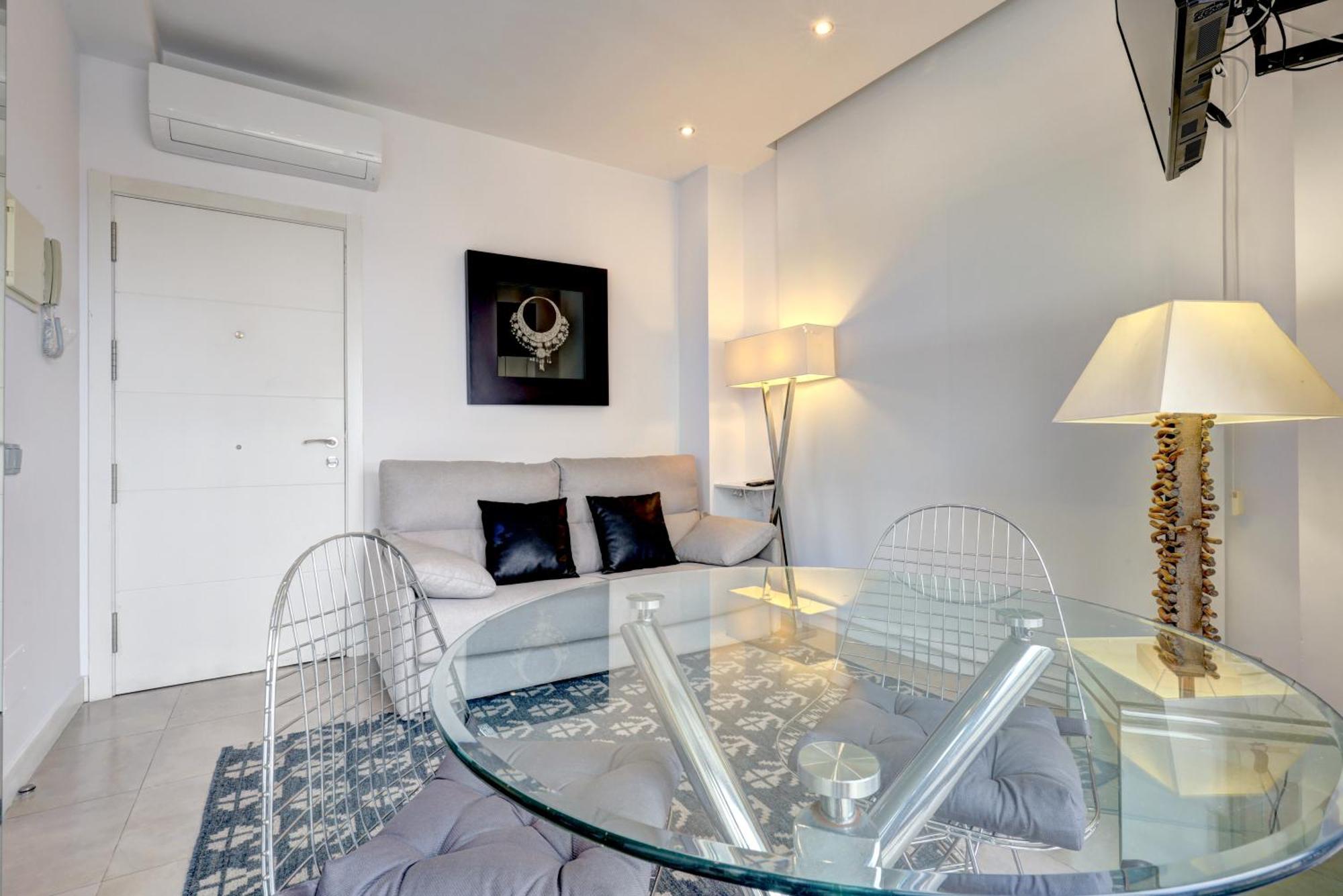 Apartamentos Con Vistas Y Terraza En 马尔韦利亚 外观 照片