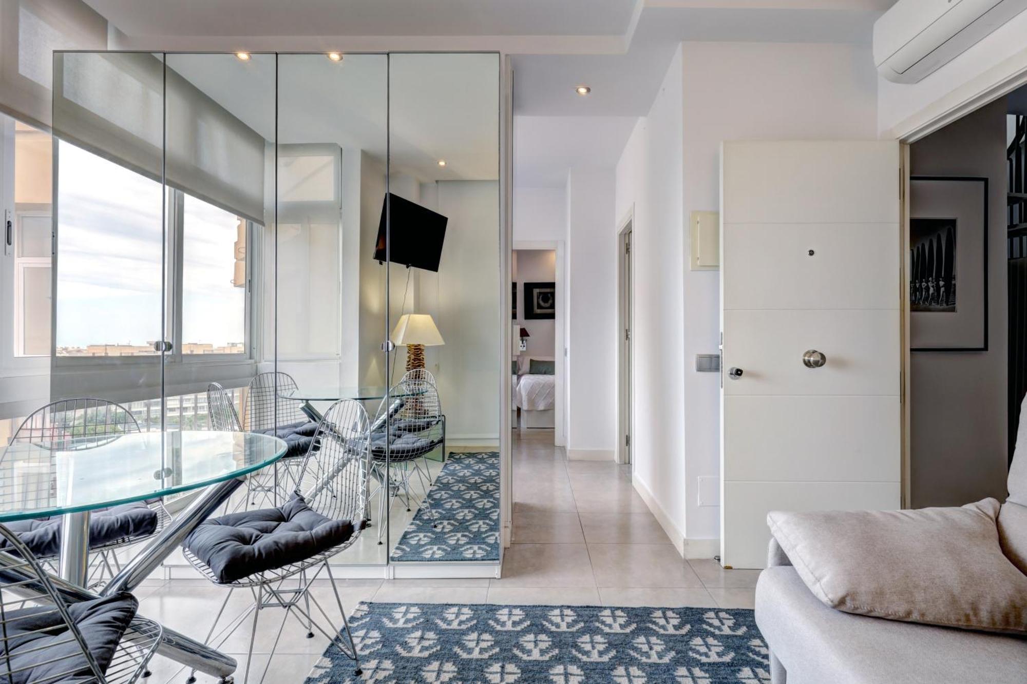 Apartamentos Con Vistas Y Terraza En 马尔韦利亚 外观 照片