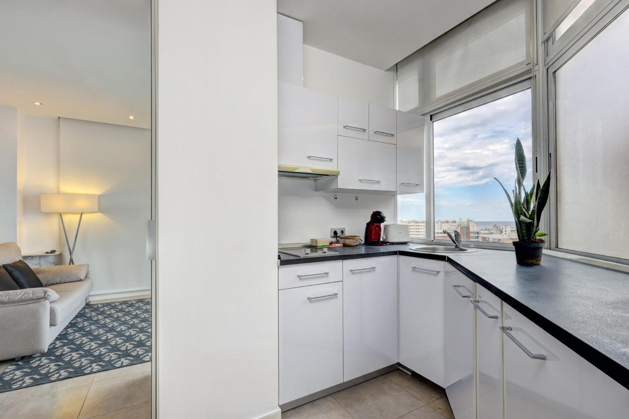 Apartamentos Con Vistas Y Terraza En 马尔韦利亚 外观 照片