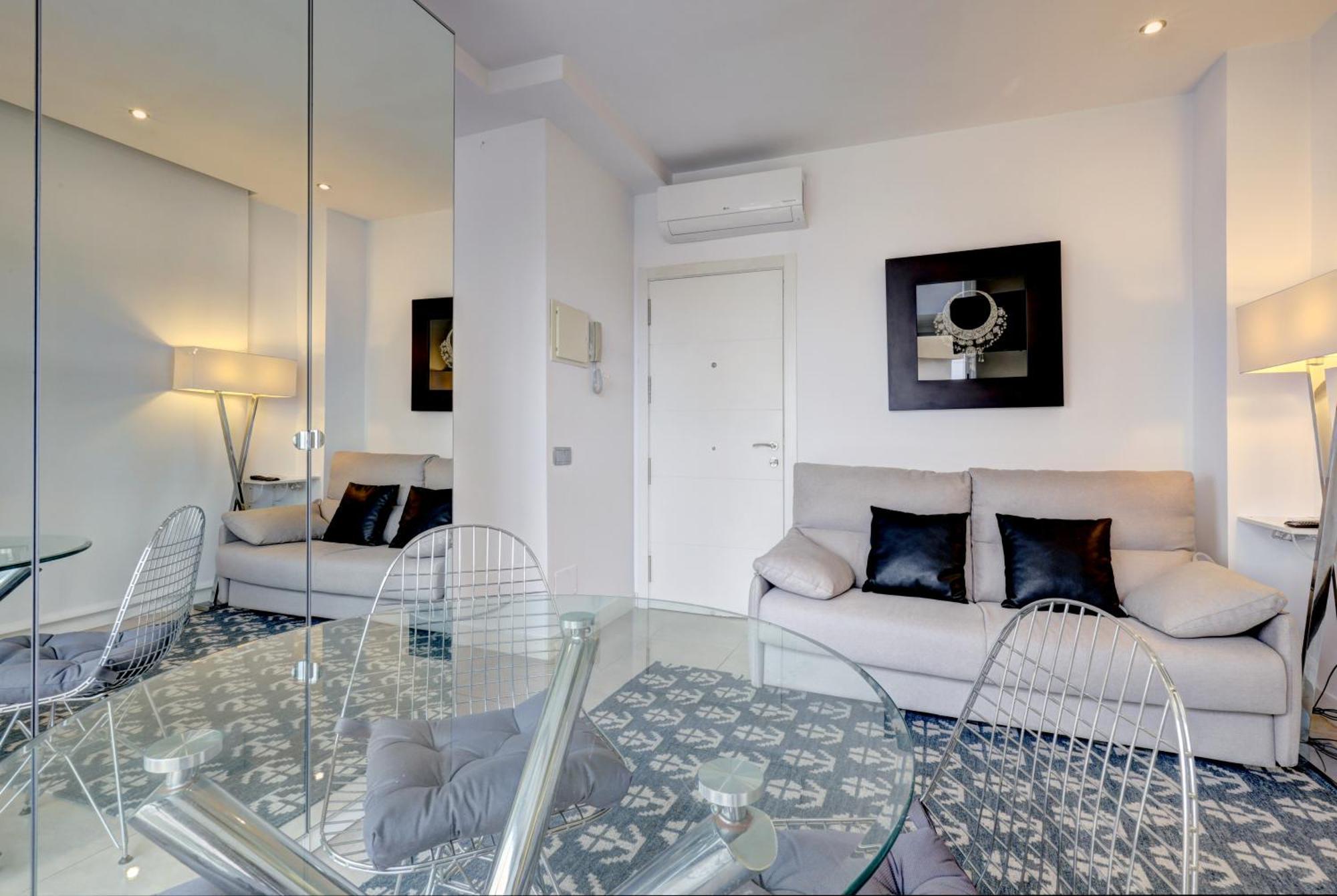 Apartamentos Con Vistas Y Terraza En 马尔韦利亚 外观 照片